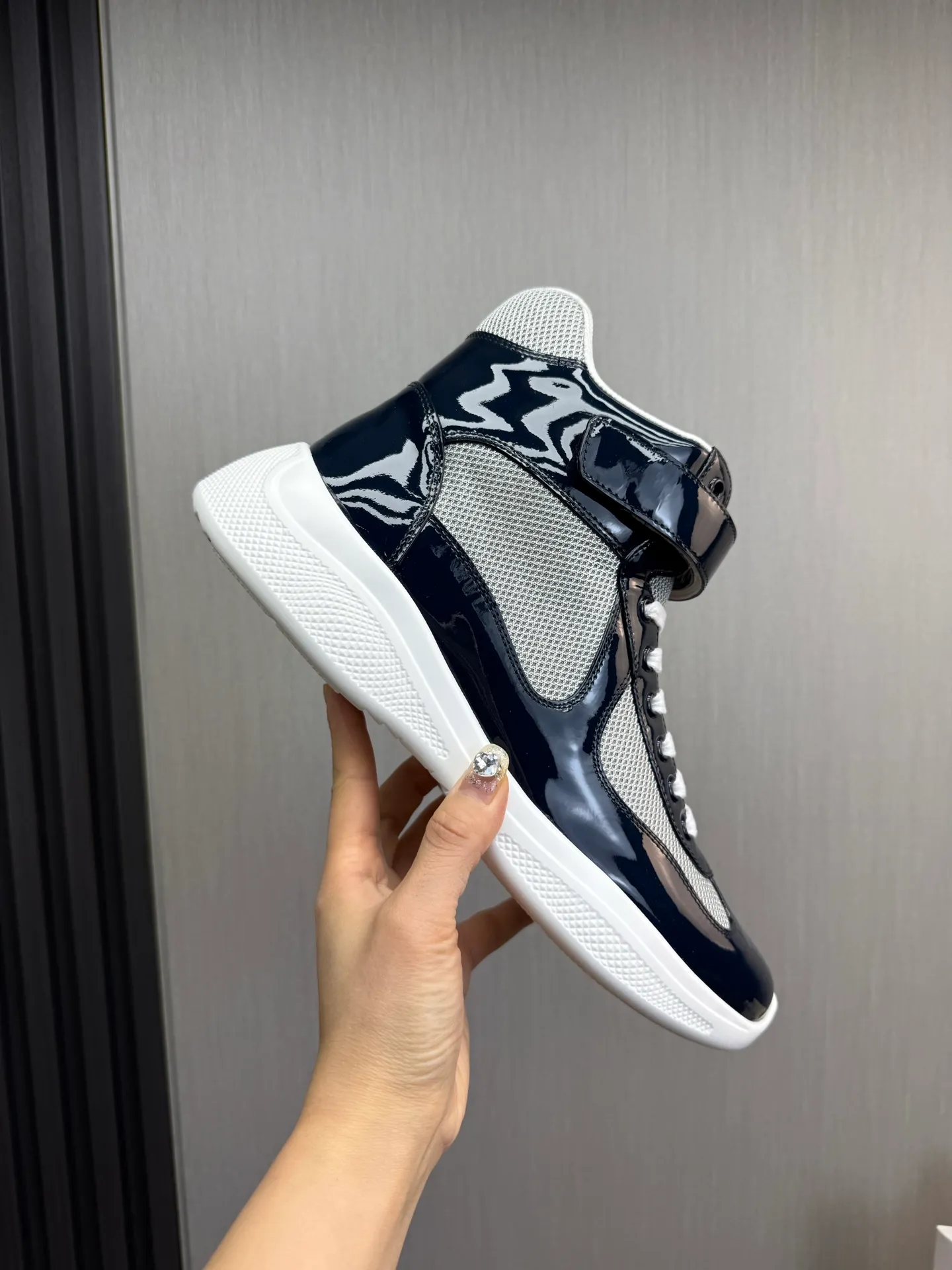 Men's shoes 700💰 [PRADA] Hot selling items🔥Must be recommended every day~~ Official website synchronized, 1:1 high quality shipments✔️ Imported cowhide fabric, cowhide lining, original bottom, high-end airplane box packaging🎁 38-45 (38.45 custom-made, non-refundable)